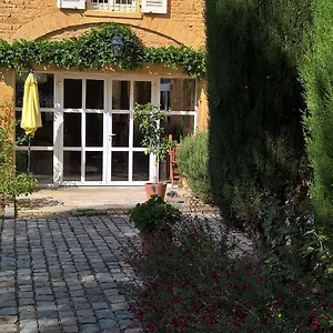 Le Clos Des Pierres Dorees Theize