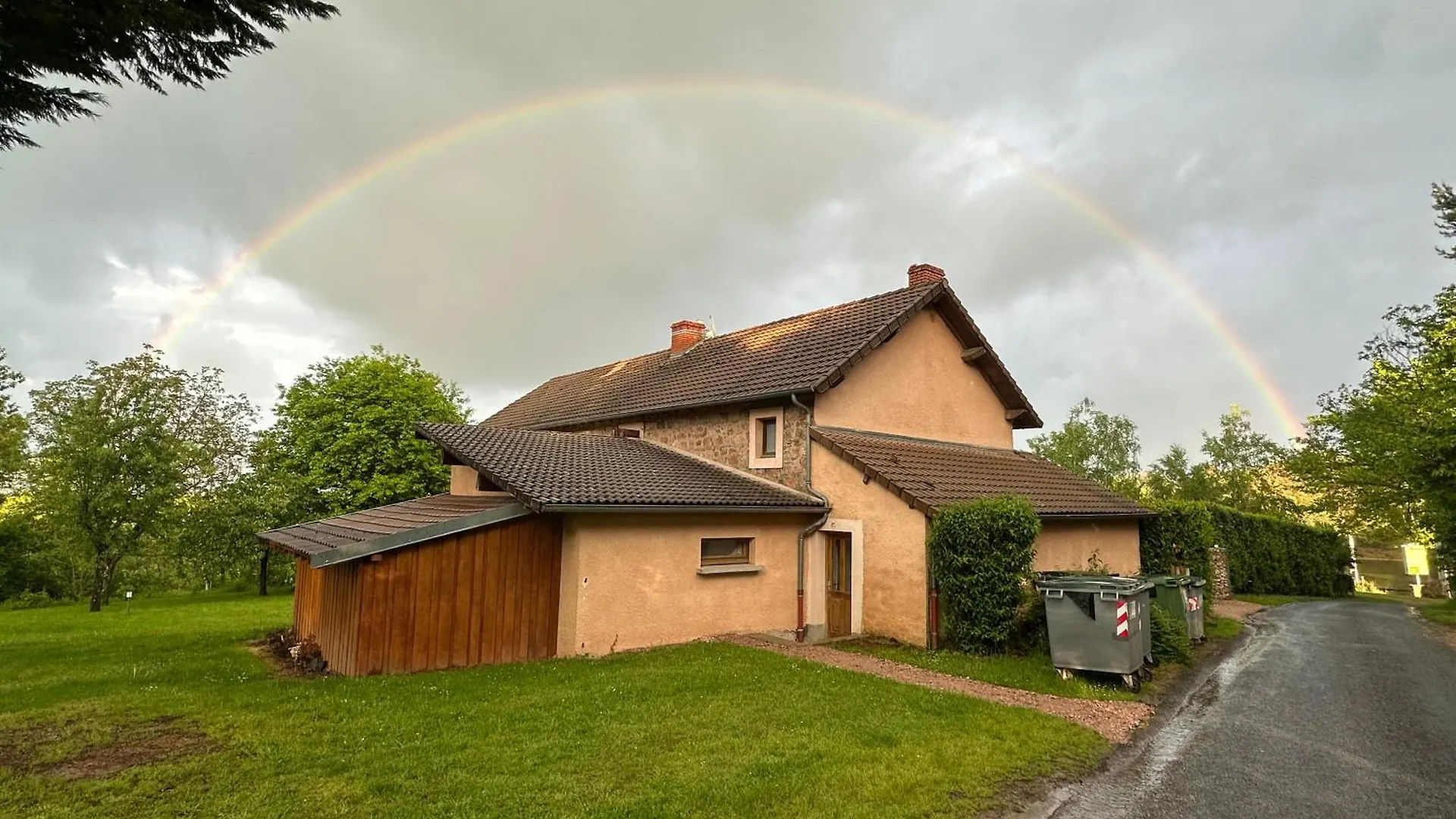 Herberg Du Cote De Chez Sam Hotel Andelaroche